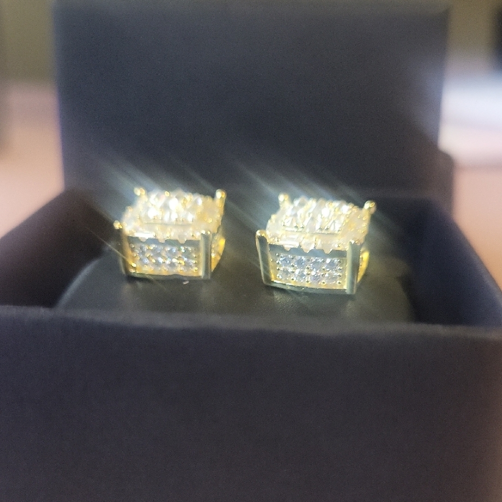 MOISSAINITE 925 Gold Square Stud Earrings - NWT BOX - Picture 3 of 6